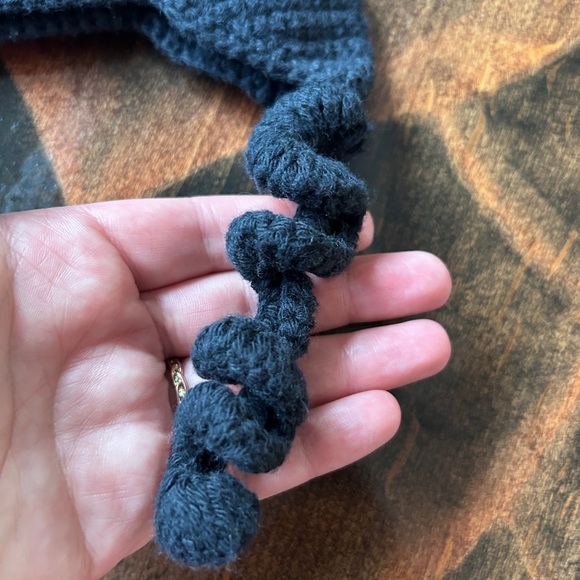 Handmade Knitted Owl Hat - Picture 3 of 8